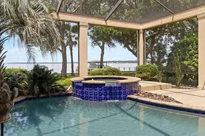 923 Lido Circle, Niceville, FL 32578 - Photo 1