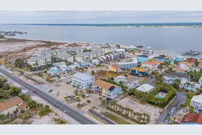 8468 Gulf Boulevard # UT-4, Navarre, FL 32566 - Photo 5