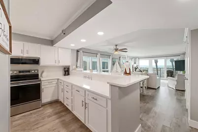 1114 Santa Rosa Boulevard #206, Fort Walton Beach, FL 32548 - Photo 9