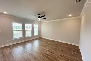 14 Bon Ami Dr, Freeport, FL 32439 - Photo 7