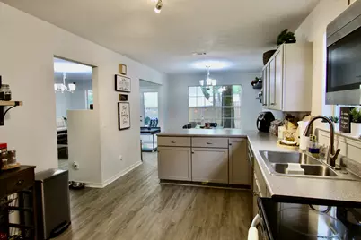 6218 Cottage Woods Drive, Milton, FL 32570 - Photo 13