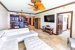 9450 S Thomas Dr, Panama City Beach, FL 32408 - Photo 15
