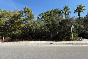 424 Lakefront Dr, Panama City Beach, FL 32413 - Photo 1