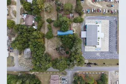 120 N Davis Lane, Defuniak Springs, FL 32433 - Photo 9