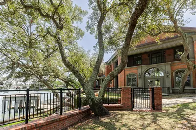 204 Laura Lane, Gulf Breeze, FL 32561 - Photo 43
