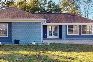 911 Rue De La Savoie, Mary Esther, FL 32569 - Photo 1