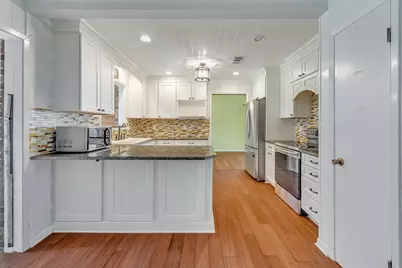 655 NE Merioneth Drive, Fort Walton Beach, FL 32547 - Photo 21