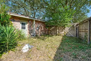 655 NE Merioneth Dr, Fort Walton Beach, FL 32547 - Photo 55