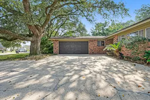 655 NE Merioneth Dr, Fort Walton Beach, FL 32547 - Photo 5