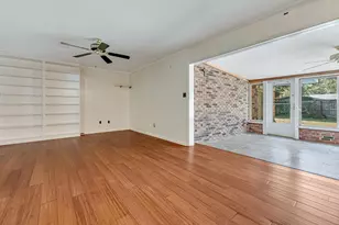 655 NE Merioneth Dr, Fort Walton Beach, FL 32547 - Photo 25