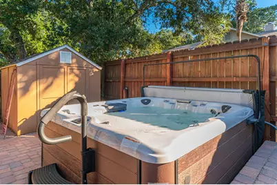 16 Plantation Oaks Drive, Mary Esther, FL 32569 - Photo 5