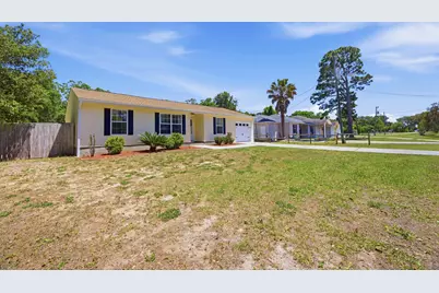 101 SW Cowrie Avenue, Fort Walton Beach, FL 32548 - Photo 3