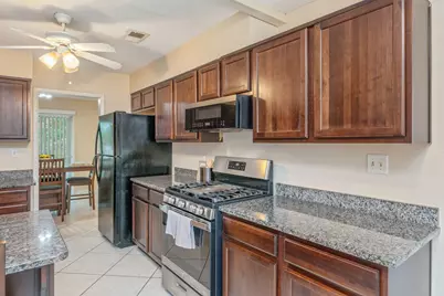 2401 Roberts Drive, Niceville, FL 32578 - Photo 15