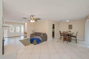 2401 Roberts Dr, Niceville, FL 32578 - Photo 7