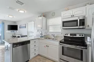 8436 Gulf Blvd, Navarre, FL 32566 - Photo 13