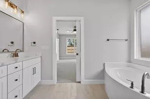 505 Apache St, Fort Walton Beach, FL 32547 - Photo 23
