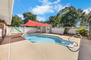 2392 Agerton St, Crestview, FL 32536 - Photo 59