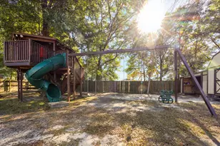 2392 Agerton St, Crestview, FL 32536 - Photo 73