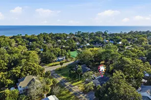 72 13th Street St, Apalachicola, FL 32320 - Photo 37
