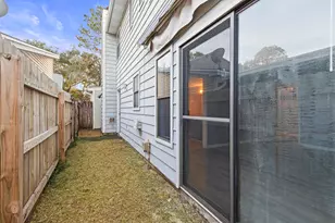 803 Holbrook Cir, Fort Walton Beach, FL 32547 - Photo 25