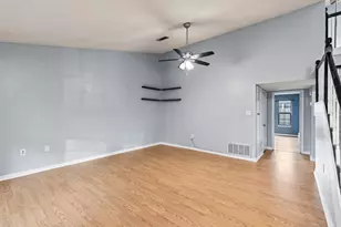 803 Holbrook Cir, Fort Walton Beach, FL 32547 - Photo 9