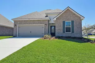 2731 Louis Cir, Crestview, FL 32536 - Photo 1