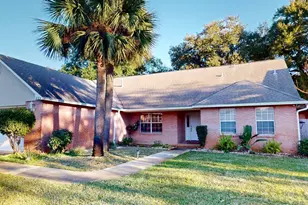 855 Mande Ct, Shalimar, FL 32579 - Photo 1