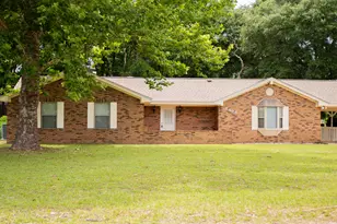 5496 Monterrey Rd, Crestview, FL 32539 - Photo 1