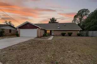 820 Laurel Dr, Fort Walton Beach, FL 32547 - Photo 1