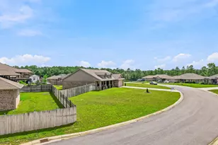 2045 Broad St, Crestview, FL 32536 - Photo 43