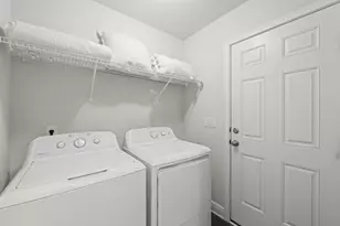 2045 Broad St, Crestview, FL 32536 - Photo 15