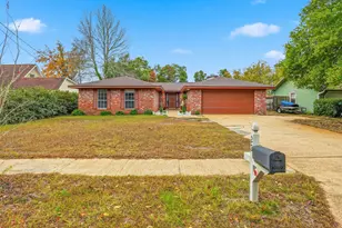 22 E Casa Loma Dr, Mary Esther, FL 32569 - Photo 1