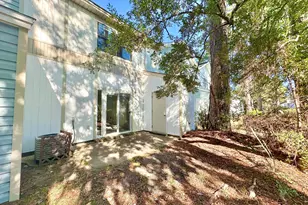 223 Oxford Ct, Mary Esther, FL 32569 - Photo 11