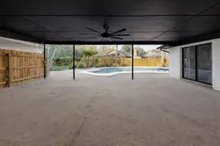 633 NE Merioneth Dr, Fort Walton Beach, FL 32547 - Photo 33