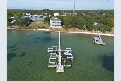 1409 W Highway 98 Highway #202, Mary Esther, FL 32569 - Photo 39