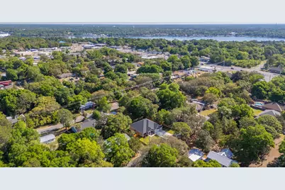 324 Hillcrest Avenue, Valparaiso, FL 32580 - Photo 49