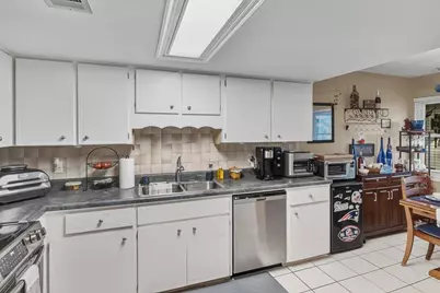 1068 5th Avenue, Shalimar, FL 32579 - Photo 11