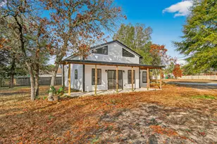 105 E Renoir Rd, Defuniak Springs, FL 32433 - Photo 1