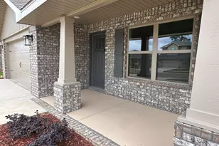 183 Ridgeway Cir, Crestview, FL 32536 - Photo 3