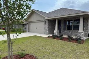 183 Ridgeway Cir, Crestview, FL 32536 - Photo 1