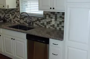 303 NW Linda Ln, Fort Walton Beach, FL 32548 - Photo 5