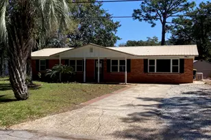 303 NW Linda Ln, Fort Walton Beach, FL 32548 - Photo 1