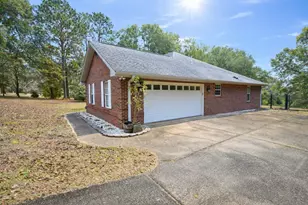 202 Shell Dr, Crestview, FL 32536 - Photo 29