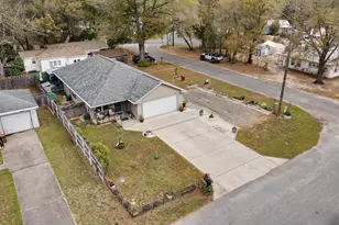 276 E Elm Ave, Crestview, FL 32536 - Photo 31