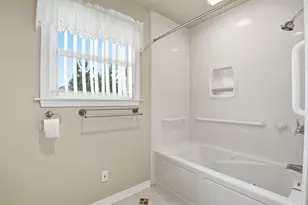 1491 W Hwy 98, Mary Esther, FL 32569 - Photo 25