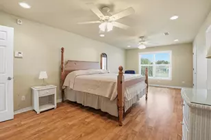 1491 W Hwy 98, Mary Esther, FL 32569 - Photo 23