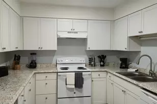 348 Woodham Ct, Fort Walton Beach, FL 32547 - Photo 5