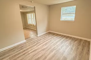 411 E Sloss Ave, Defuniak Springs, FL 32433 - Photo 3