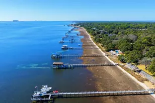 1469 E Shores Blvd, Gulf Breeze, FL 32563 - Photo 55