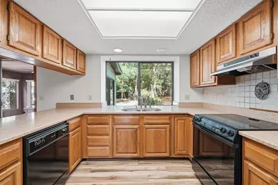 8 Kristin Circle Circle, Niceville, FL 32578 - Photo 11